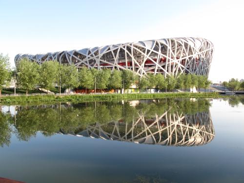 鳥巢（cháo）體育館